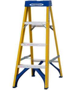 Werner Avernaco 4 Step Fiberglass Stepladder ladder