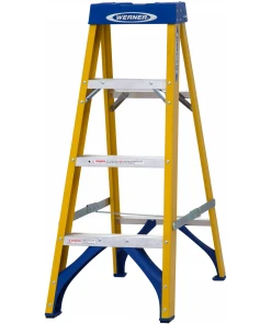 Werner Avernaco 4 Step Fiberglass Stepladder ladder